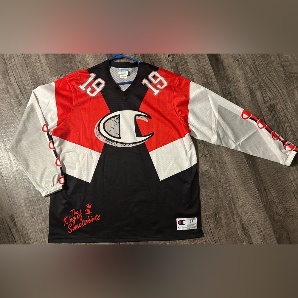 Champion (vintage)”the king of sweatshirts” Red & Blk Hockey Jersey men XL Rare
